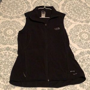 Black fleece North Face vest